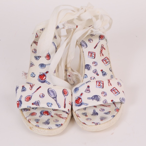 CHANEL White Badminton Print Canvas Sandals - Picture 1 of 6